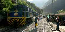 Como viajar no trem local para Machu Picchu?