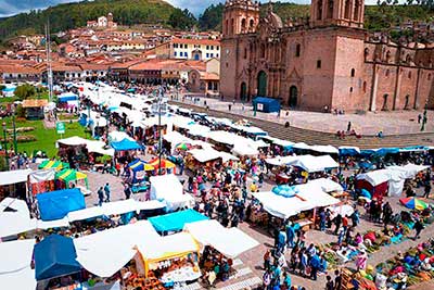 El Santurantikuy: A Feira de Natal de Cusco